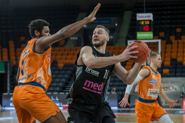 而拉芒在安 而拉芒在安